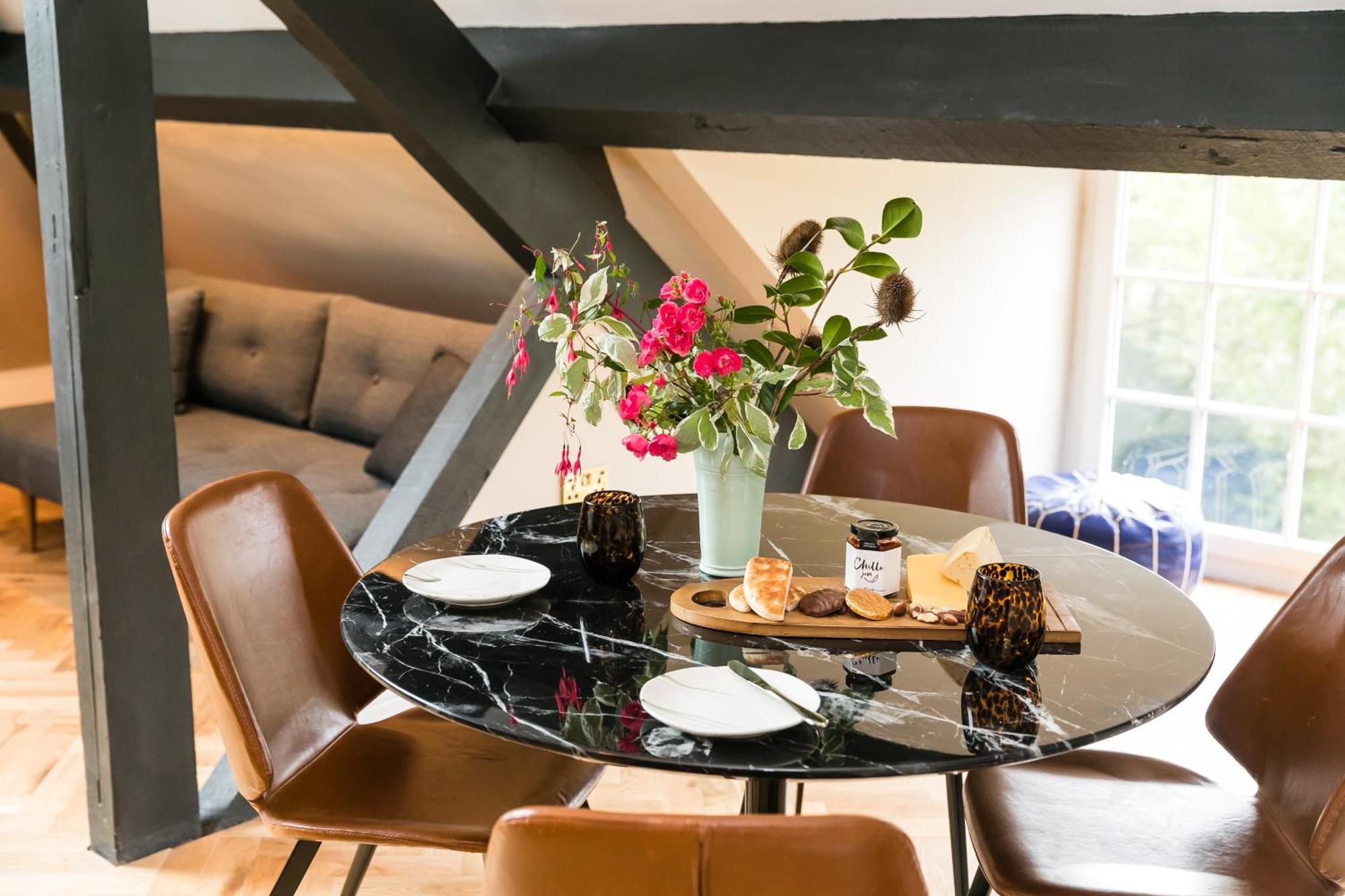 Hillthorpe Manor By Maison Parfaite - Large Country House With Hot Tub ポンテフラクト エクステリア 写真