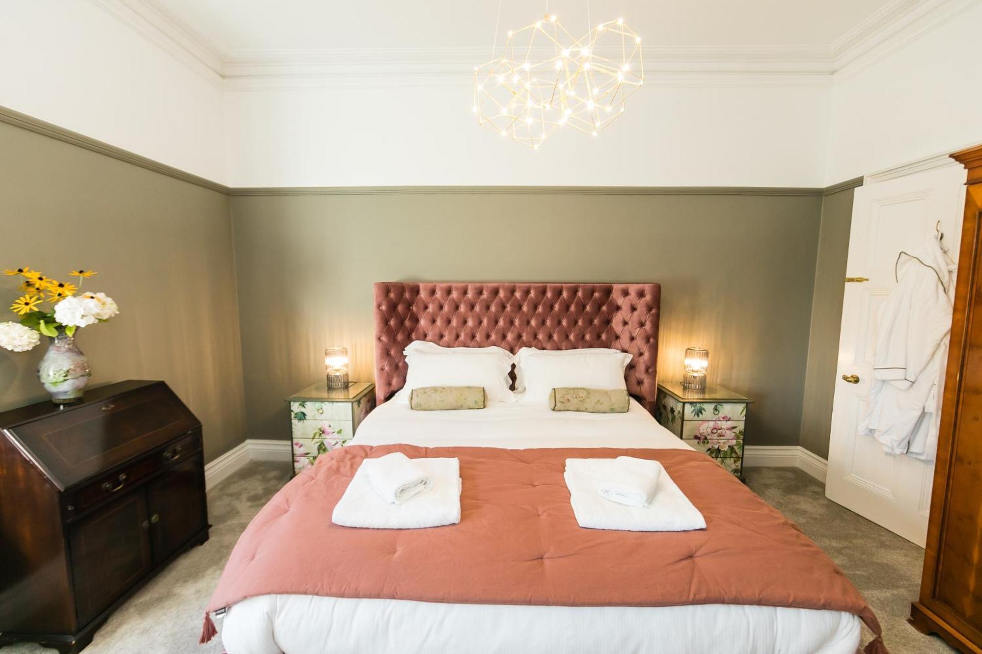 Hillthorpe Manor By Maison Parfaite - Large Country House With Hot Tub ポンテフラクト エクステリア 写真